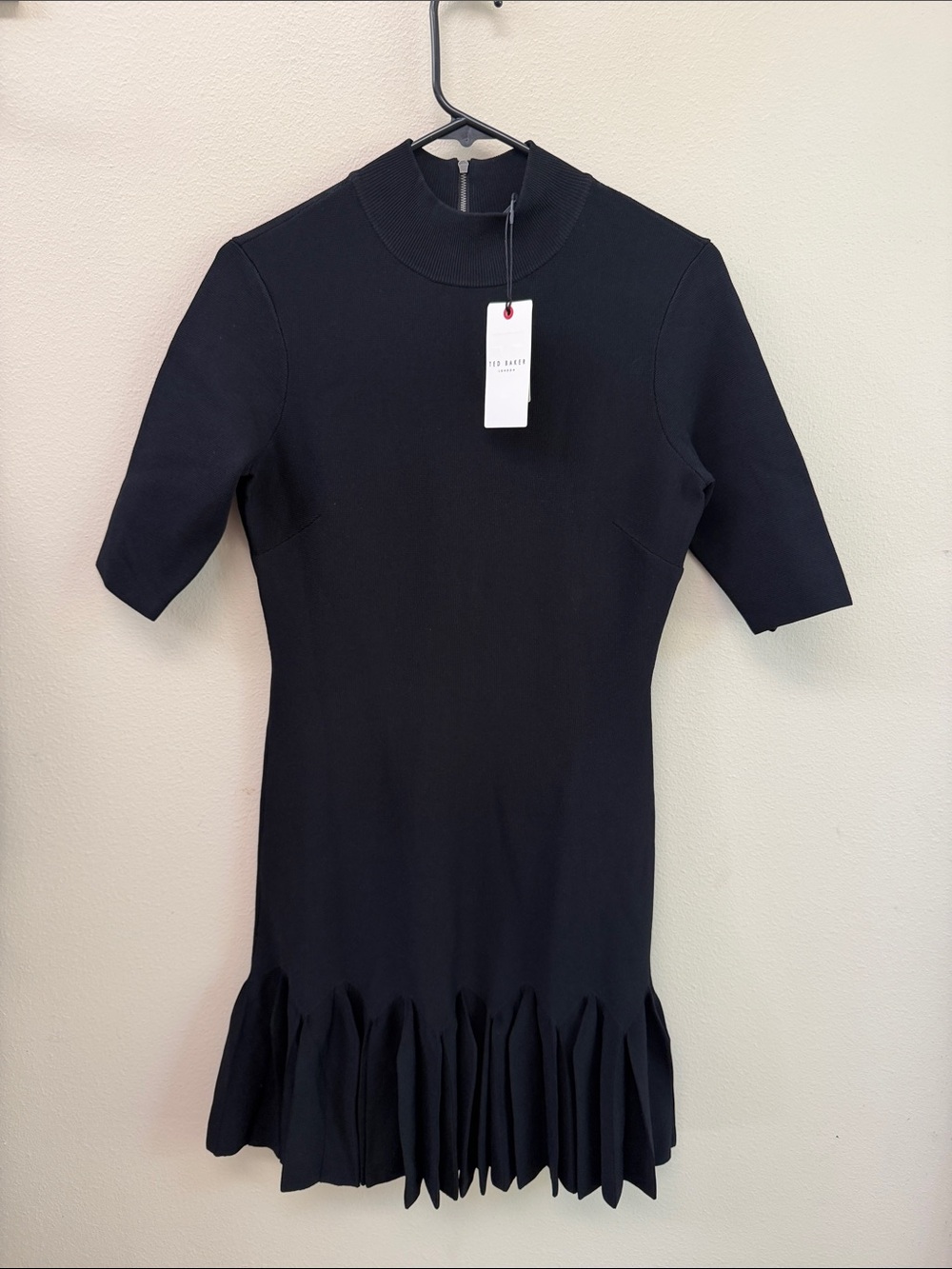 Ted Baker Black Short-Sleeve Pleated-Hem Mini Dress NWT Sz2